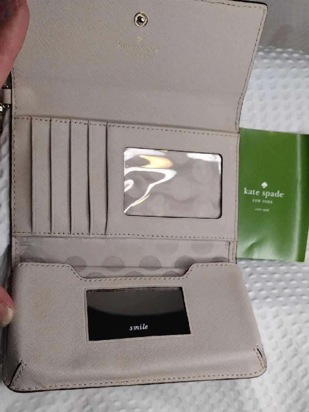 Kate Spade Cedar Street Saffiano Leather Phone Wallet Wristlet Beige Like New